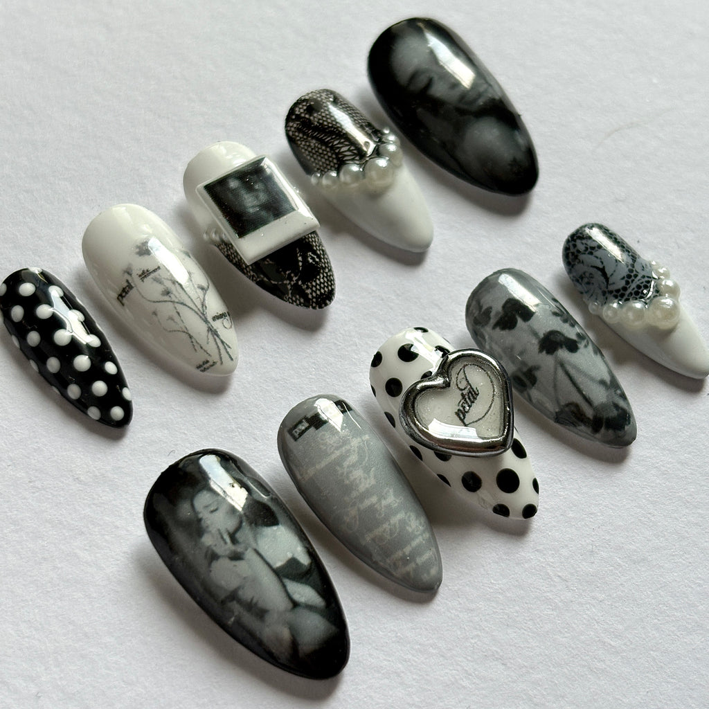 Ariana Grande Petal Set